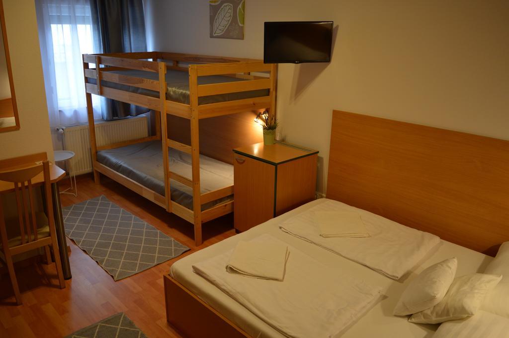 부다페스트 알프레드 판지오 B&B 외부 사진